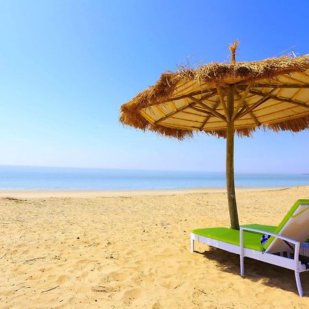 Serena Beach Resort Mandvi  Bagian luar foto