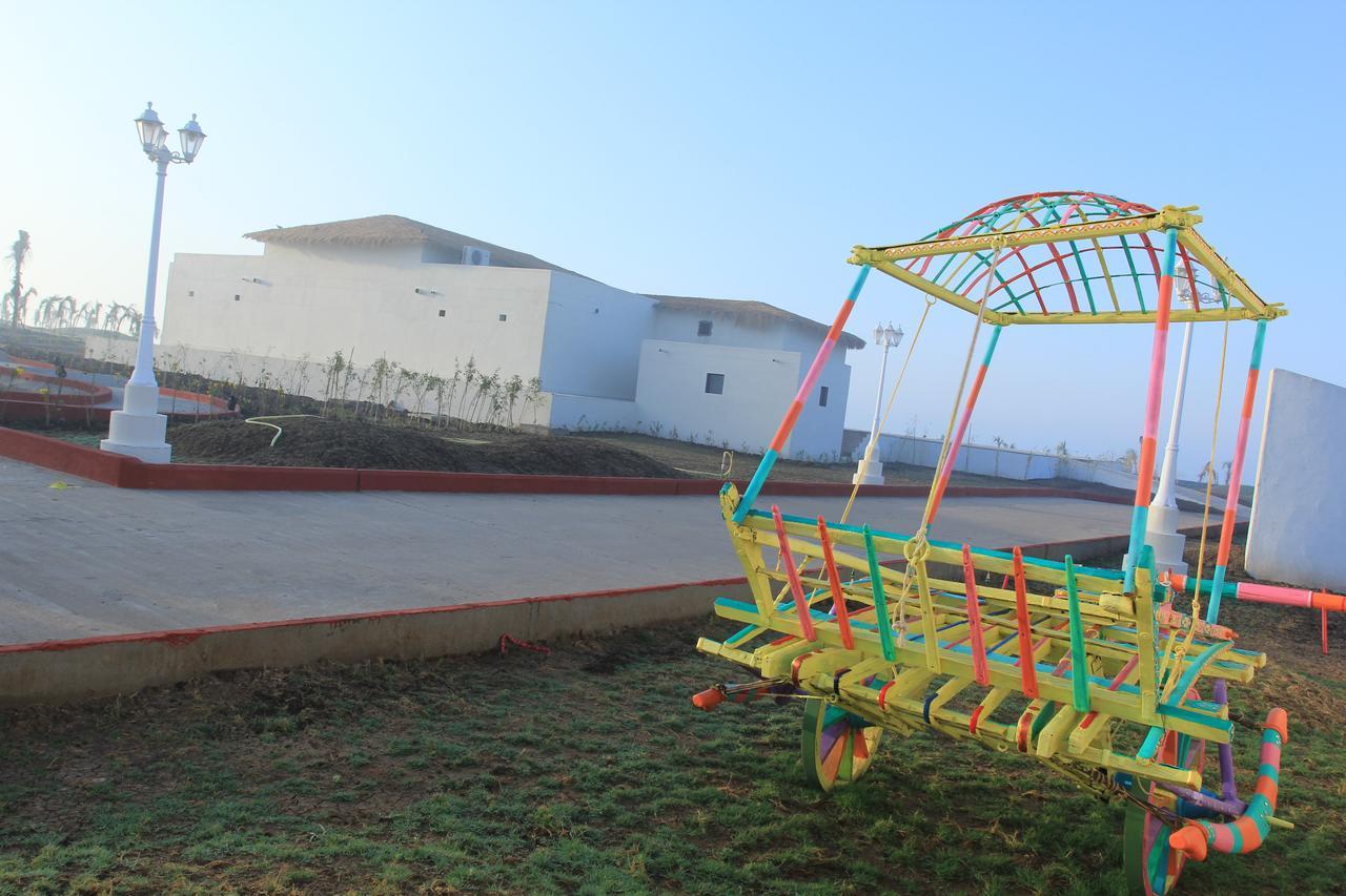 Serena Beach Resort Mandvi  Bagian luar foto